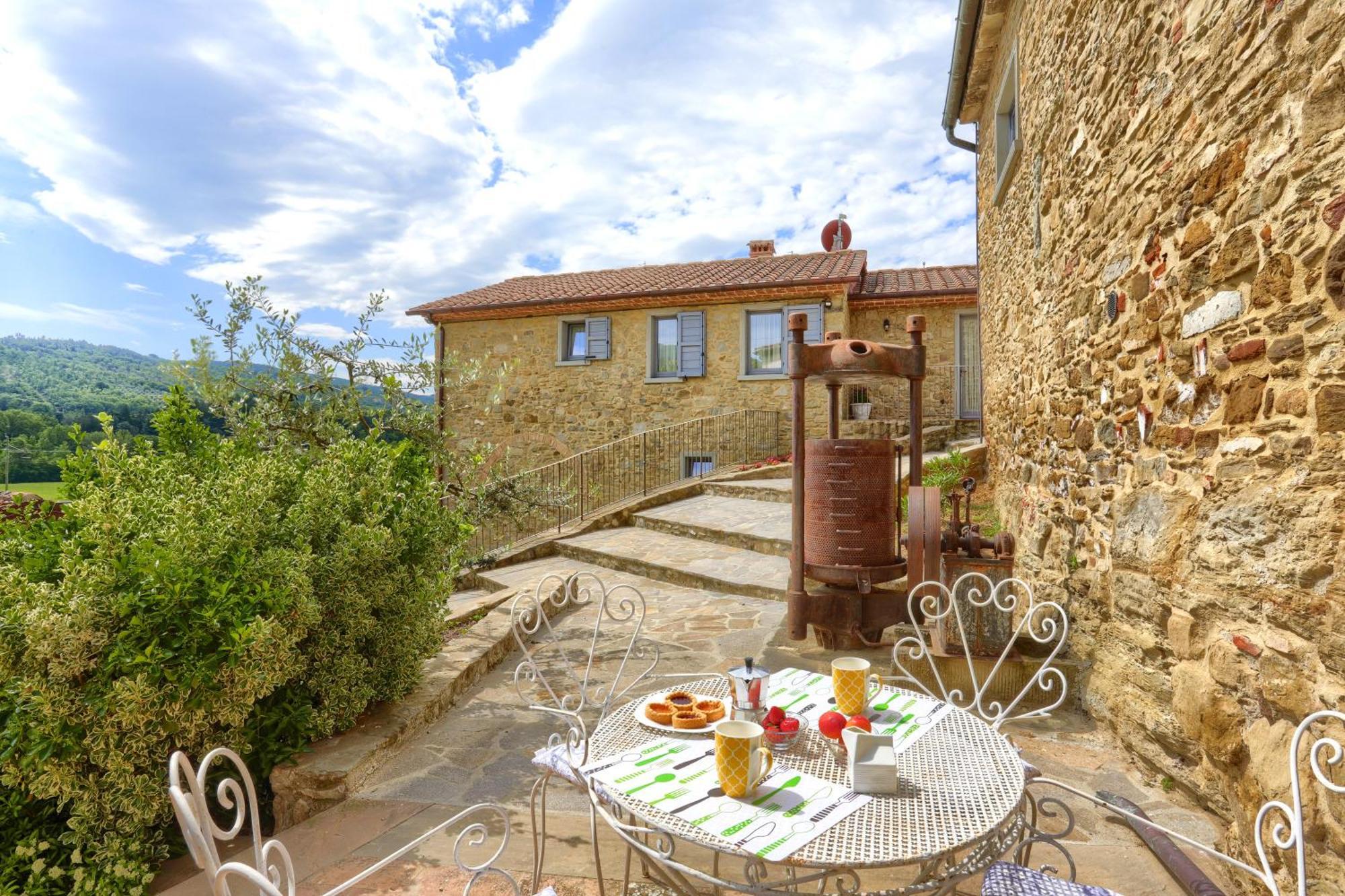 Baciano Azienda Agrituristico Venatoria Capolona Екстер'єр фото